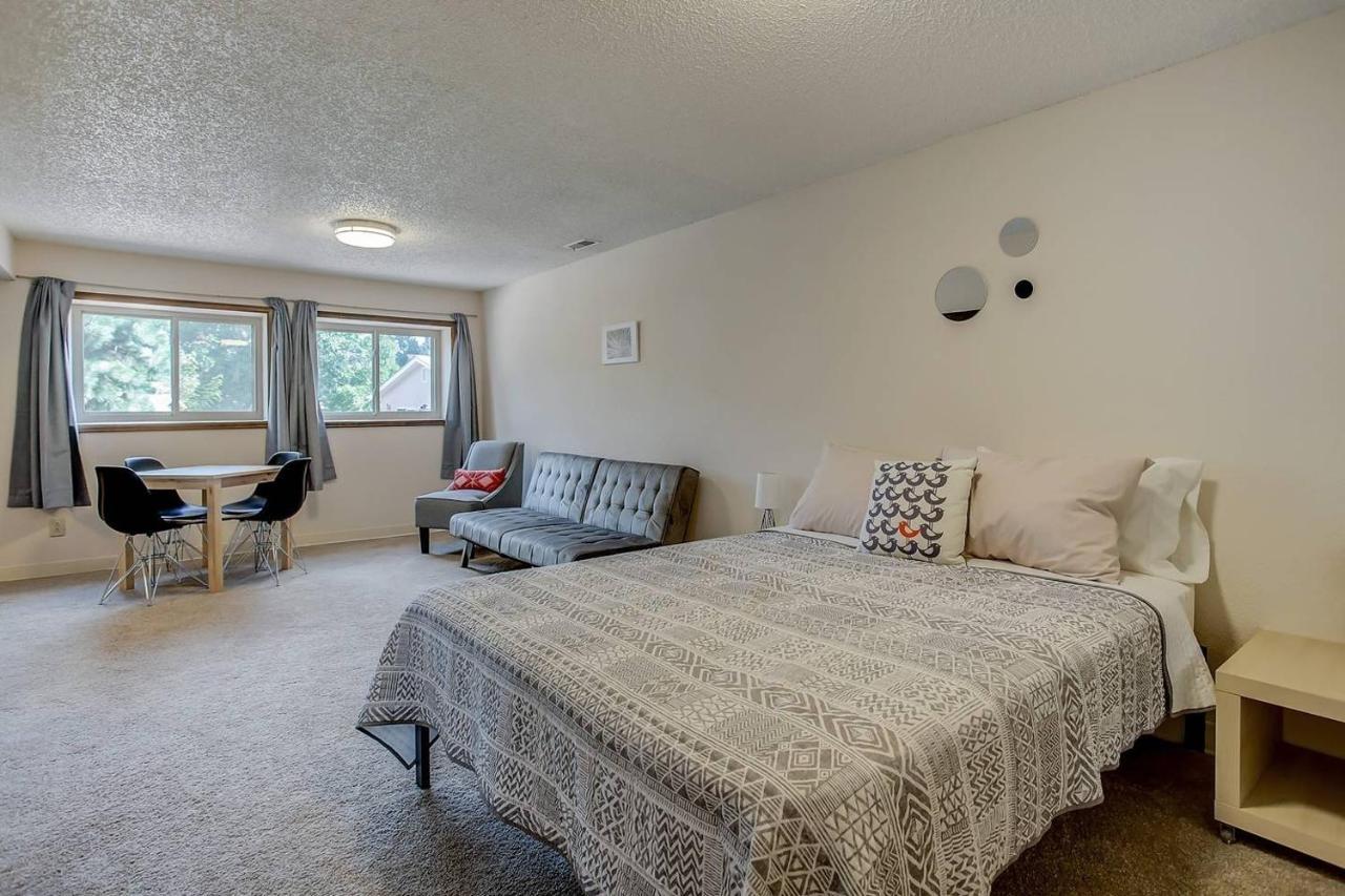 Bright & Cozy Studio Apartment In Colorado Springs Exterior foto